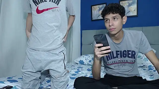 Snapshot of Thiago_And_Gael chatting on June 27, 2:17 am Thiago And Gael online show from June 27, 2:17 am