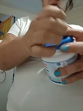Snapshot of CasalingaEccitata chatting on July 14, 4:06 am CasalingaEccitata online show from July 14, 4:06 am