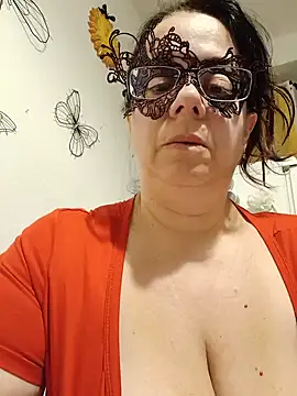 Snapshot of CasalingaEccitata chatting on July 5, 3:22 am CasalingaEccitata online show from July 5, 3:22 am