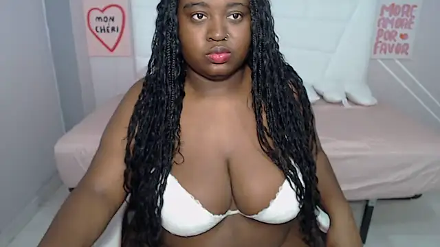 curvyblackwoman online show from May 20, 7:00 pm