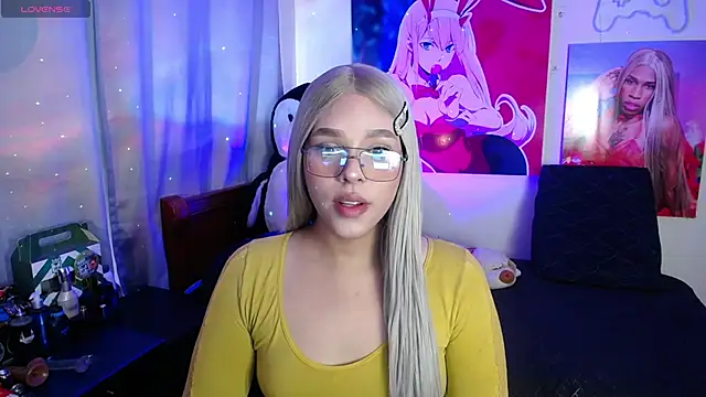 Melody p online show from May 2, 6:02 pm