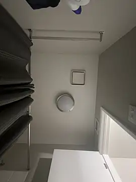 LoVEiSMor online show from April 19, 12:06 pm