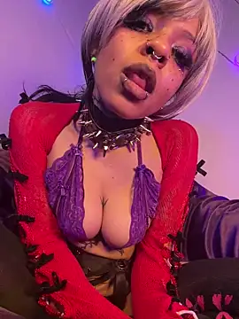 nerdyhotgoth online show from May 25, 4:56 am