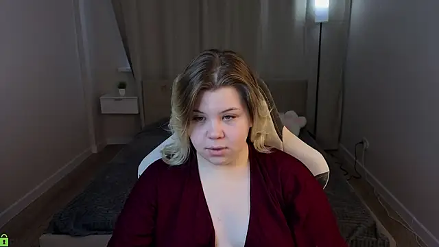 Snapshot of Kristen_Gibbs chatting on May 8, 12:58 am Kristen Gibbs online show from May 8, 12:58 am
