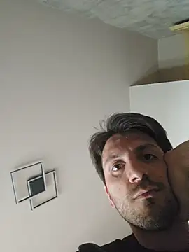 italianass94 online show from May 8, 12:42 pm