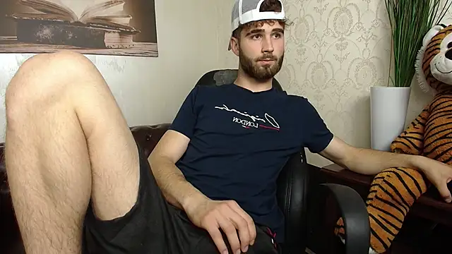 KyloEast online show from May 28, 8:44 am