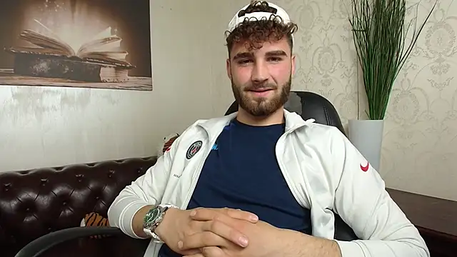 KyloEast online show from May 24, 4:56 am