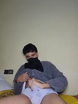 Snapshot of arabic_boy_hot chatting on April 19, 5:58 pm arabic boy hot online show from April 19, 5:58 pm