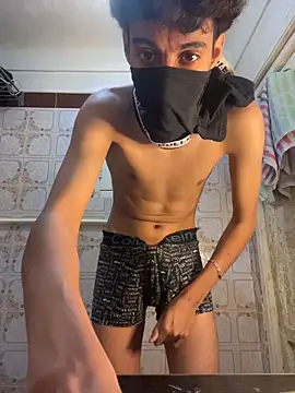 Snapshot of arabic_boy_hot chatting on June 15, 10:53 pm arabic boy hot online show from June 15, 10:53 pm