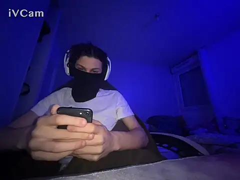 b1nnxxxx online show from April 18, 8:49 am