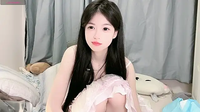 XiaoMei-iiiiii online show from May 7, 7:17 pm