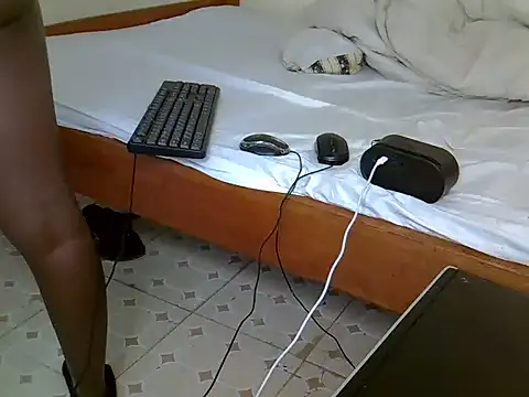 Minniemore online show from April 18, 10:28 am