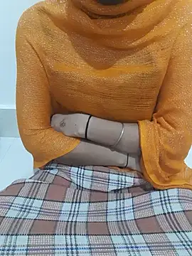 Snapshot of Riya_rani7 chatting on May 10, 6:54 pm Riya rani7 online show from May 10, 6:54 pm