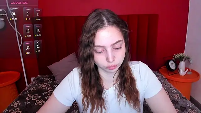 ReneeBlair online show from April 22, 1:56 am