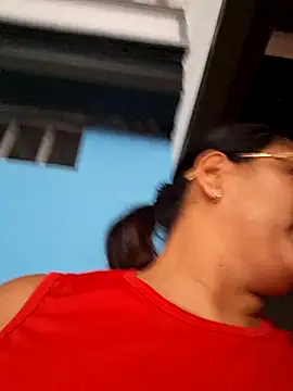 Snapshot of Samanta-42 chatting on June 7, 11:26 am Samanta-42 online show from June 7, 11:26 am