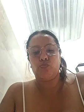 Snapshot of Samanta-42 chatting on June 13, 2:26 pm Samanta-42 online show from June 13, 2:26 pm