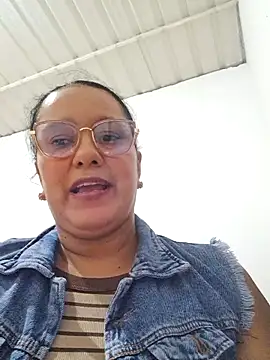 Snapshot of Samanta-42 chatting on April 25, 4:04 pm Samanta-42 online show from April 25, 4:04 pm