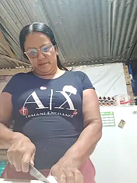Snapshot of Samanta-42 chatting on May 30, 3:39 pm Samanta-42 online show from May 30, 3:39 pm