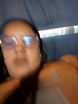 Snapshot of Samanta-42 chatting on May 26, 2:48 pm Samanta-42 online show from May 26, 2:48 pm
