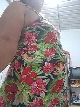 Snapshot of Samanta-42 chatting on June 6, 10:53 am Samanta-42 online show from June 6, 10:53 am
