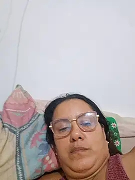 Snapshot of Samanta-42 chatting on June 24, 6:01 am Samanta-42 online show from June 24, 6:01 am