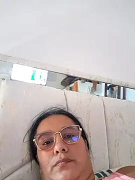 Snapshot of Samanta-42 chatting on July 15, 6:59 pm Samanta-42 online show from July 15, 6:59 pm