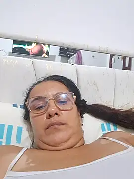Snapshot of Samanta-42 chatting on June 29, 11:04 pm Samanta-42 online show from June 29, 11:04 pm