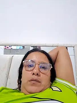 Snapshot of Samanta-42 chatting on July 1, 2:34 am Samanta-42 online show from July 1, 2:34 am