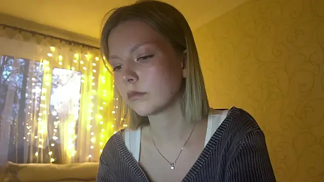 Tonya Silva online show from April 25, 5:43 pm