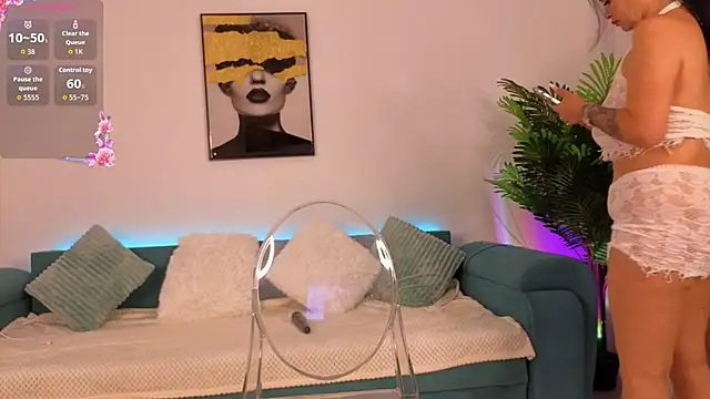 RebeccaSinXX online show from June 18, 7:18 am