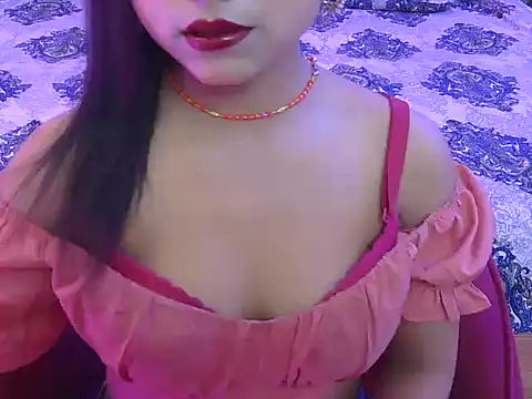 Snapshot of bold-fareen chatting on April 21, 8:43 am bold-fareen online show from April 21, 8:43 am