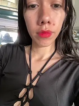drea-an online show from April 18, 4:42 pm