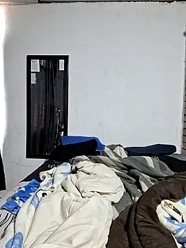 Backdoor Newbie online show from May 15, 2:37 pm
