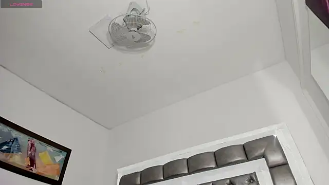 thiccylexxy  online show from May 4, 1:14 pm