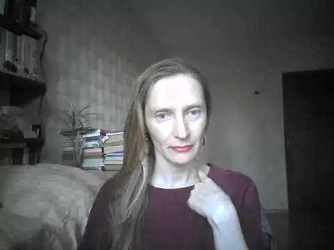 Snapshot of LunaBelle8 chatting on May 15, 5:00 pm LunaBelle8 online show from May 15, 5:00 pm