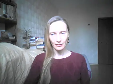 Snapshot of LunaBelle8 chatting on May 9, 1:36 pm LunaBelle8 online show from May 9, 1:36 pm
