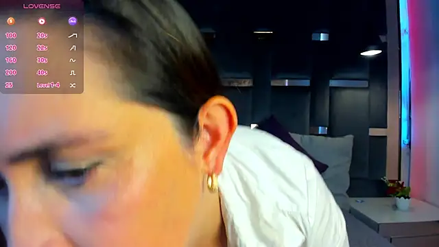 Maturetitsx69 online show from April 28, 1:37 pm