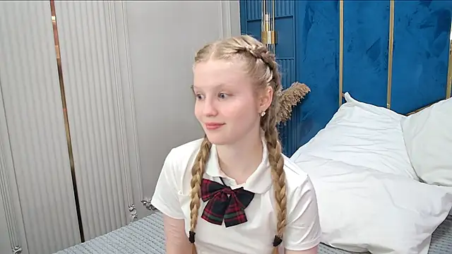 Snapshot of LilianHowards chatting on May 31, 9:48 am LilianHowards online show from May 31, 9:48 am