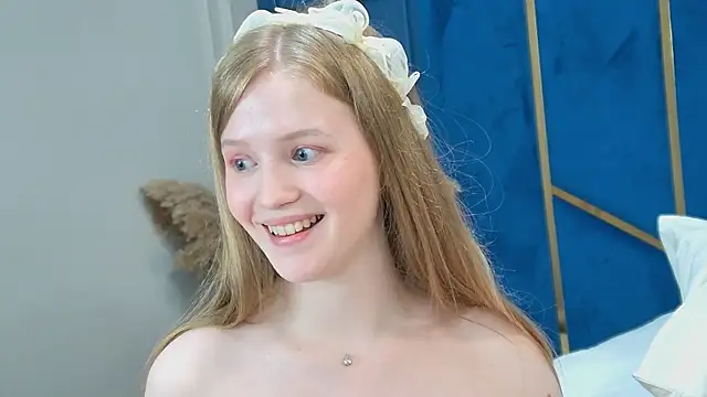 Snapshot of LilianHowards chatting on July 8, 1:12 pm LilianHowards online show from July 8, 1:12 pm