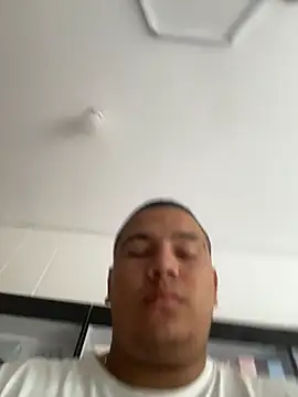Patricio 02 online show from July 24, 2:13 pm