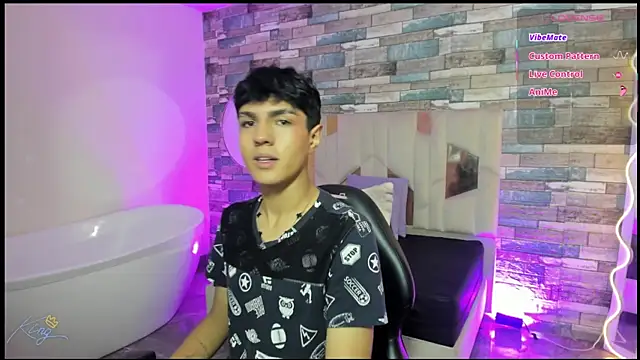 Damian tay online show from May 14, 11:51 am