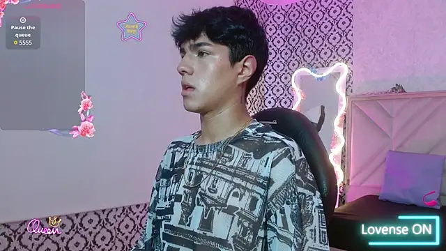 Snapshot of Damian_tay chatting on July 1, 11:43 am Damian tay online show from July 1, 11:43 am