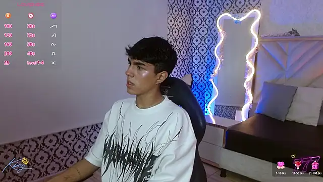 Snapshot of Damian_tay chatting on June 8, 11:55 am Damian tay online show from June 8, 11:55 am