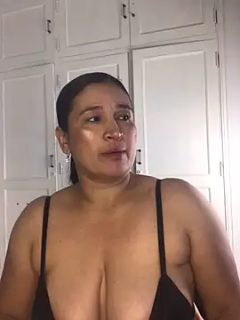 Snapshot of anastassiaa_57 chatting on June 7, 11:04 am anastassiaa 57 online show from June 7, 11:04 am