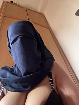 NOURA Dalaa online show from April 17, 4:21 pm