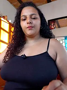 Snapshot of manuboobss chatting on April 26, 10:18 pm manuboobss online show from April 26, 10:18 pm