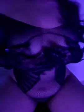 bitch sexyy online show from April 17, 2:03 am