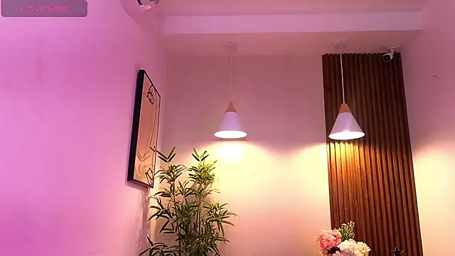 Snapshot of Cherry_Vixen_ chatting on June 13, 6:06 pm Cherry Vixen online show from June 13, 6:06 pm