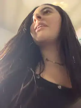 Snapshot of Maggiee_1 chatting on June 6, 7:19 pm Maggiee 1 online show from June 6, 7:19 pm