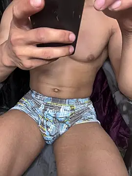 aarav chaudhary007 online show from July 15, 6:37 pm